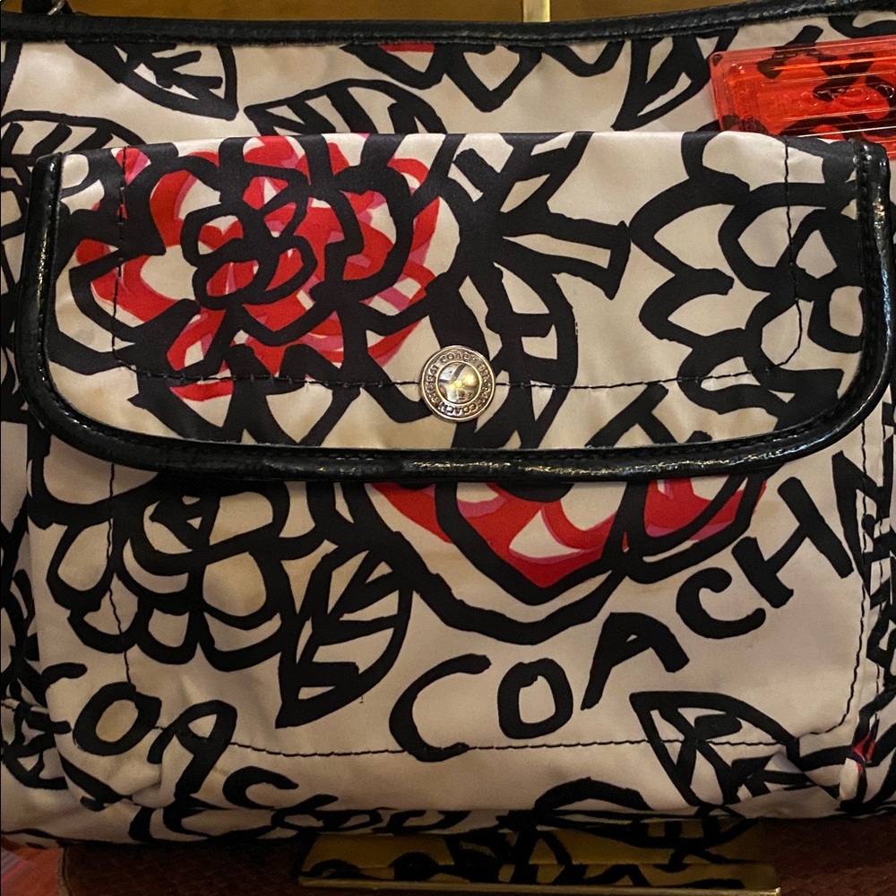 Coach Poppy Daisy Floral Graffiti Messenger Crossbody Bag - Picture 2 of 16
